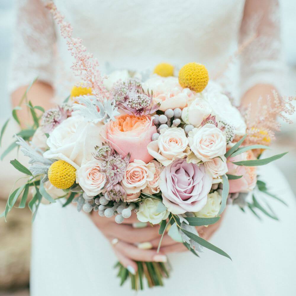 How much do flowers cost for a wedding in Canada ? Burnaby BC Florist Adele-Rae Florist gives you an idea.