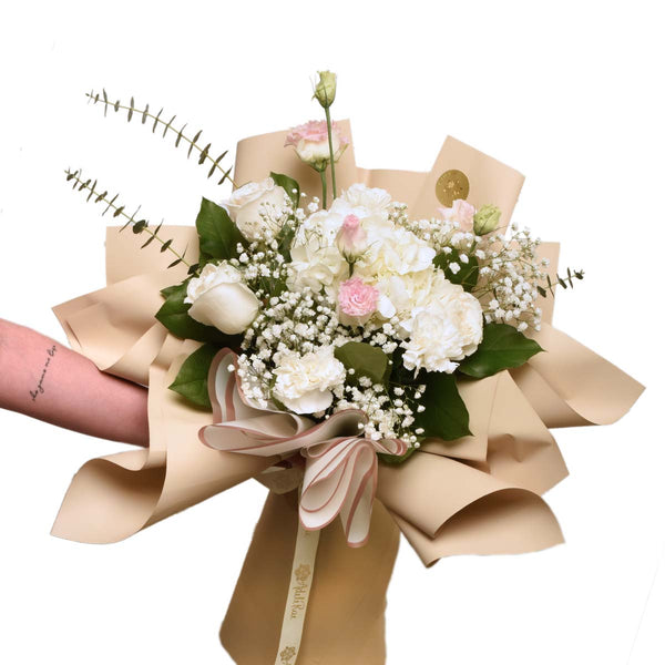 Bouquet d'anniversaire Tendres Chuchotements (AR2279)