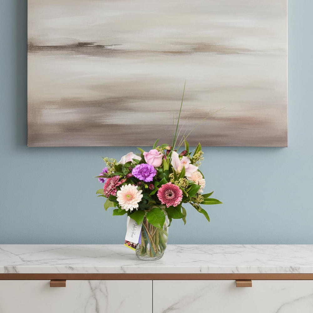 Composition florale « Joie d'anniversaire » (AR2272)